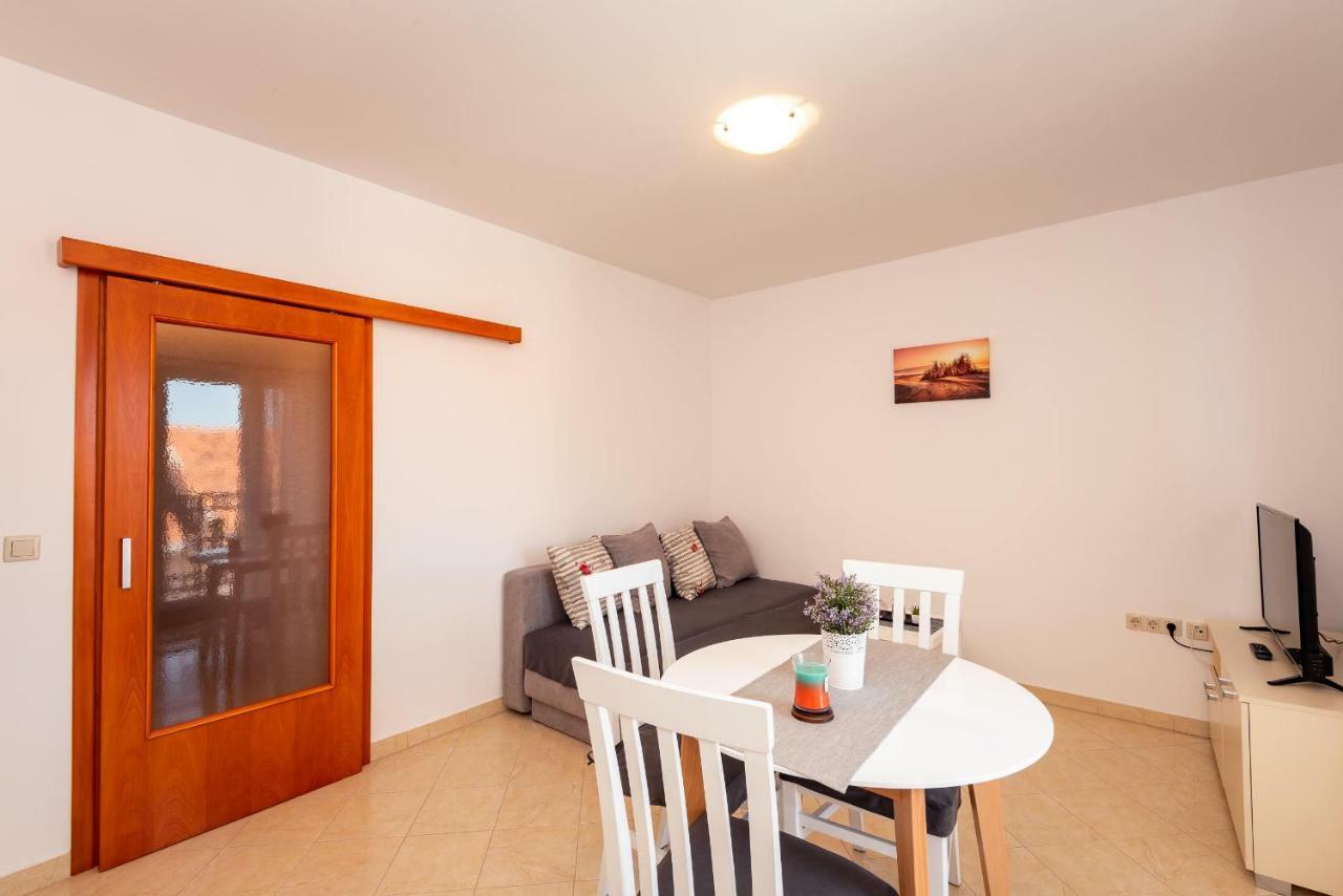 Apartmani Marina Klek Zewnętrze zdjęcie