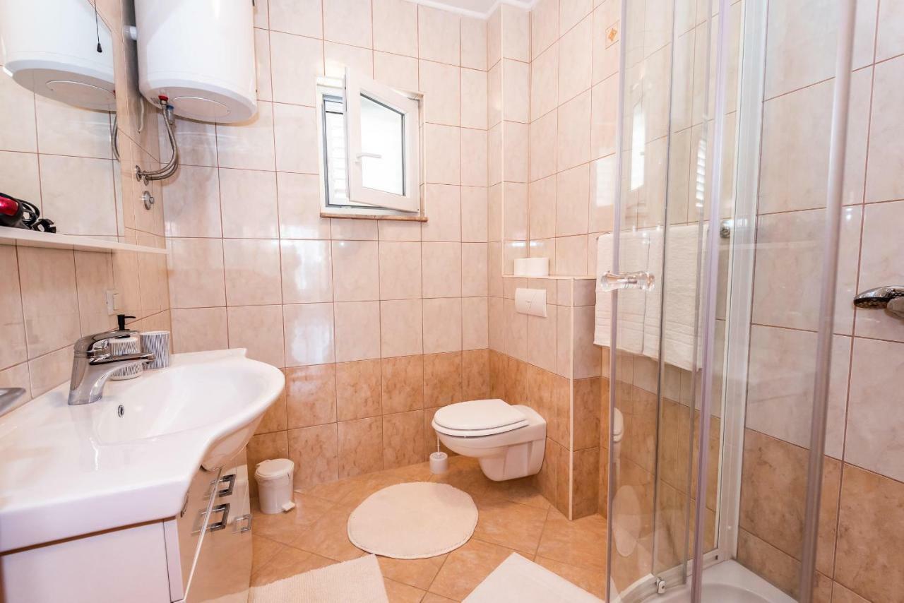 Apartmani Marina Klek Zewnętrze zdjęcie