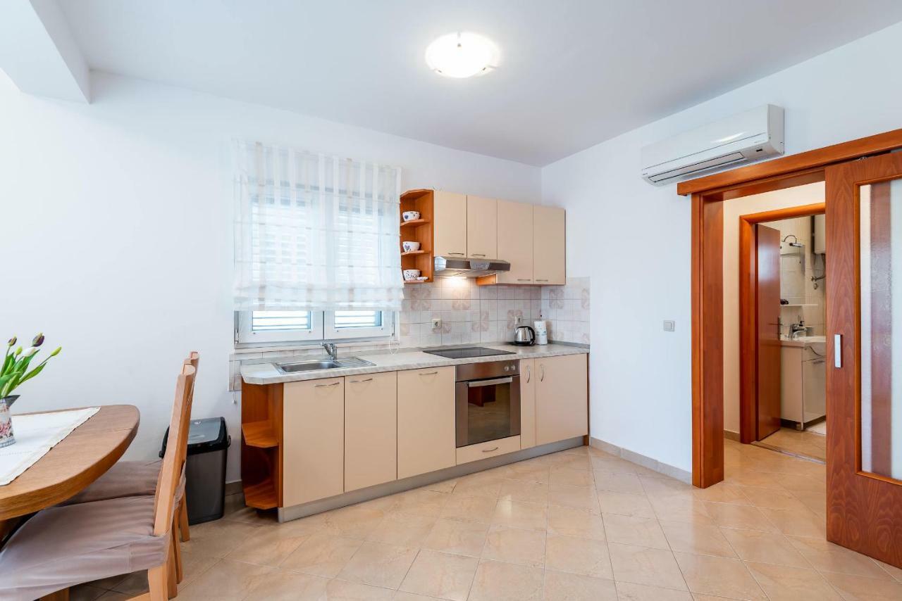 Apartmani Marina Klek Zewnętrze zdjęcie