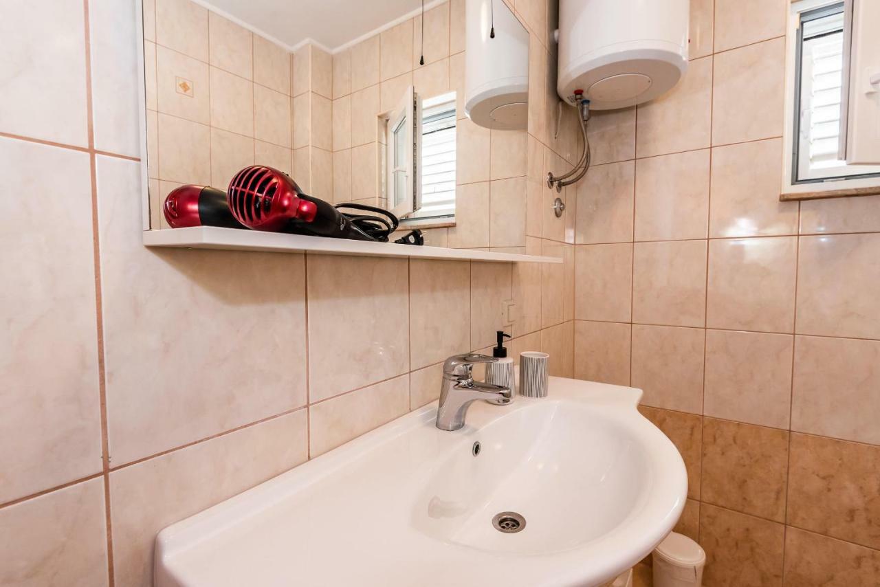 Apartmani Marina Klek Zewnętrze zdjęcie