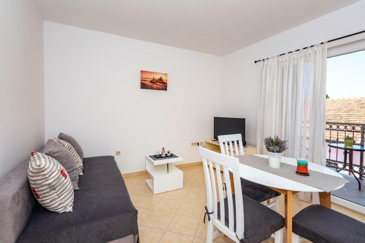Apartmani Marina Klek Zewnętrze zdjęcie