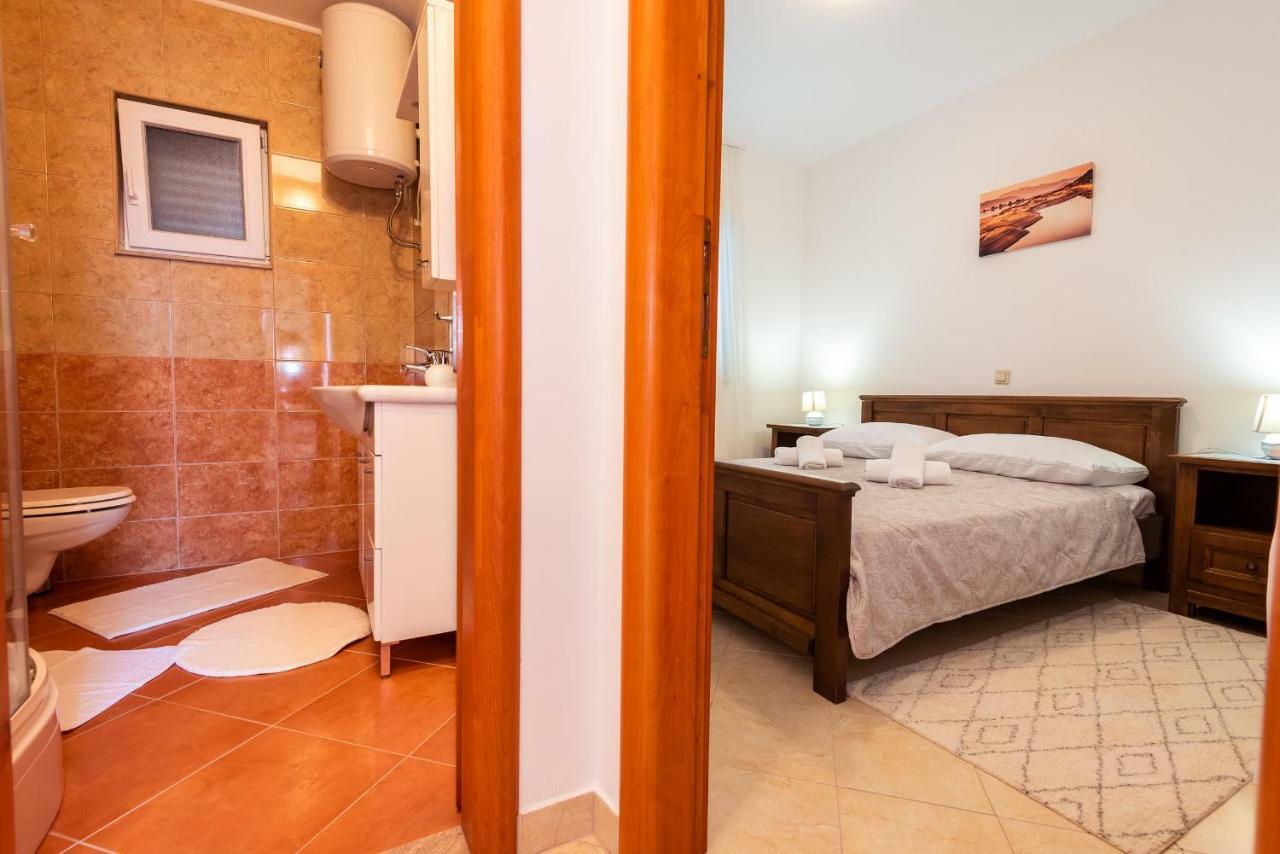 Apartmani Marina Klek Zewnętrze zdjęcie