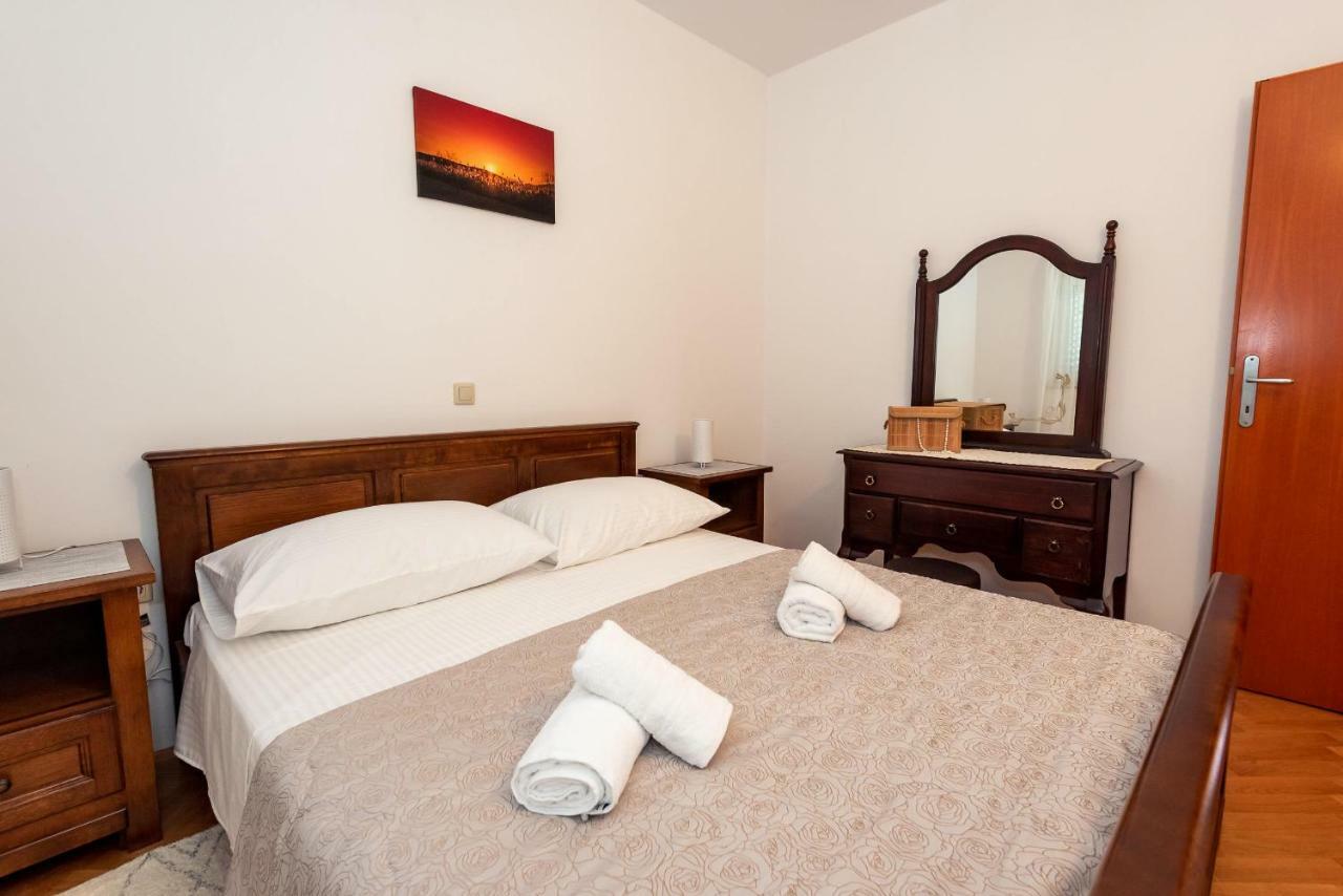 Apartmani Marina Klek Zewnętrze zdjęcie