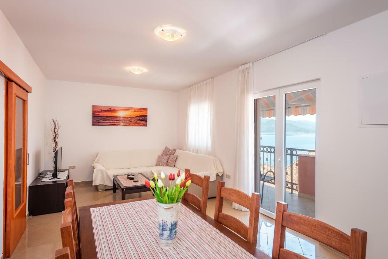 Apartmani Marina Klek Zewnętrze zdjęcie
