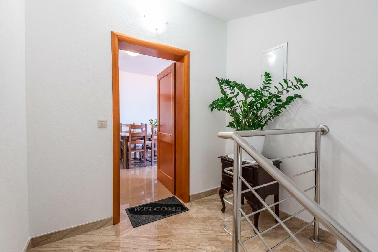 Apartmani Marina Klek Zewnętrze zdjęcie