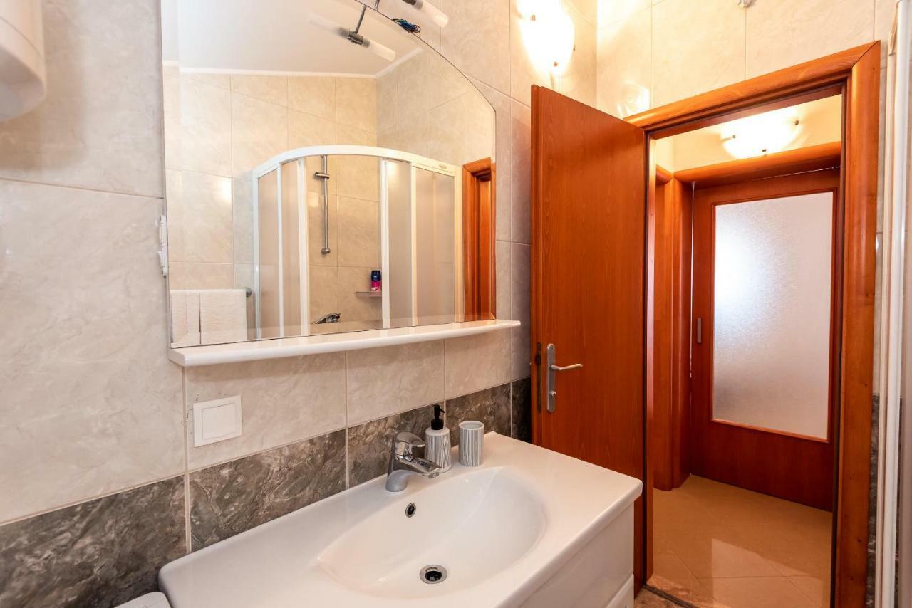 Apartmani Marina Klek Zewnętrze zdjęcie